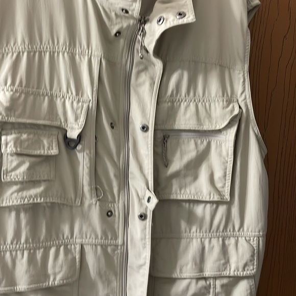 Columbia GRT Omni Dry Men's XL Zip Fishing Vest  Khaki Nylon Multi Pockets - Picture 9 of 13